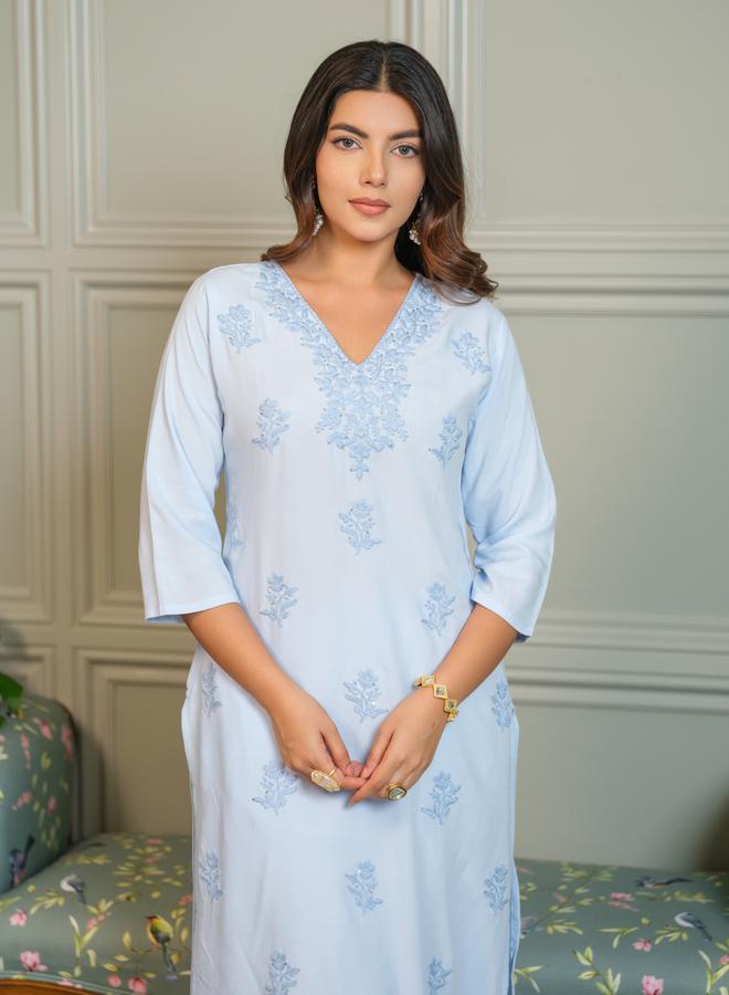 دي دبليو طقم منسق من كورتا مستقيمة مطرزة وبنطال للنساء - Image 4